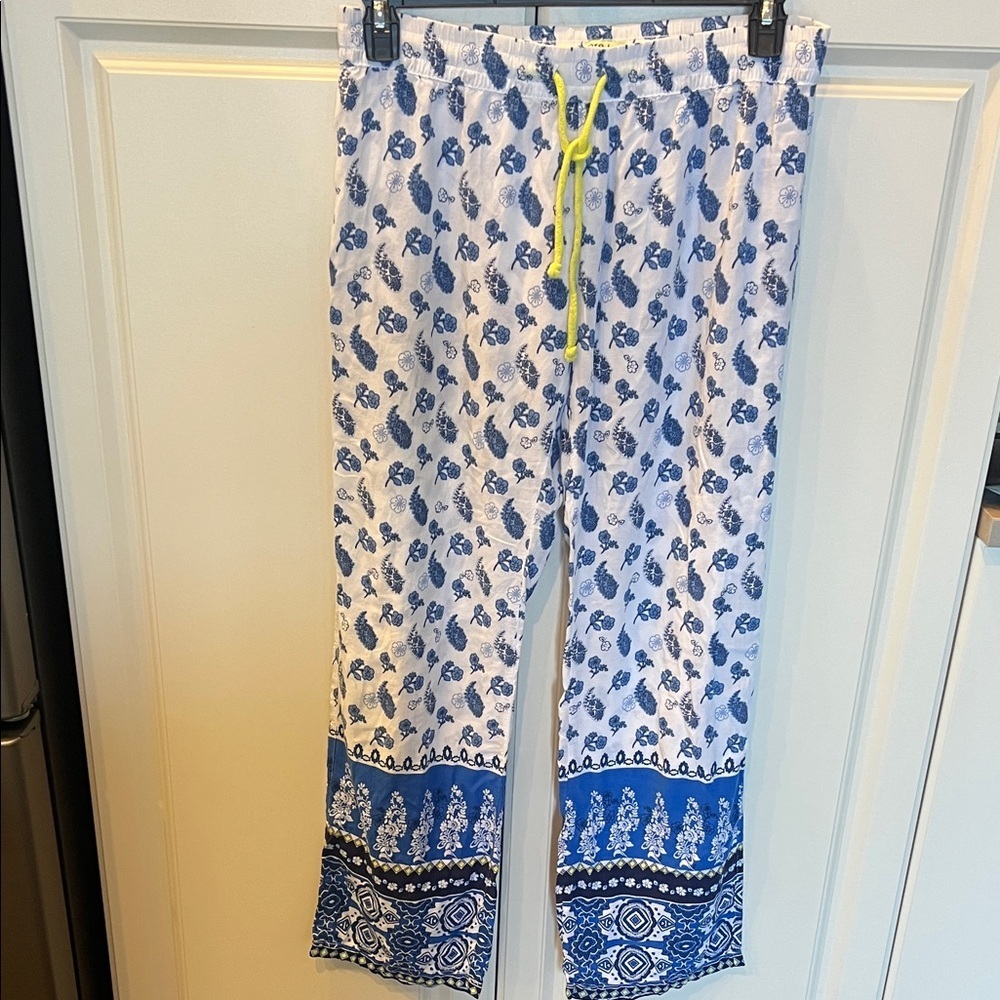 P.J. Salvage Blue and White Patterned Pants Medium